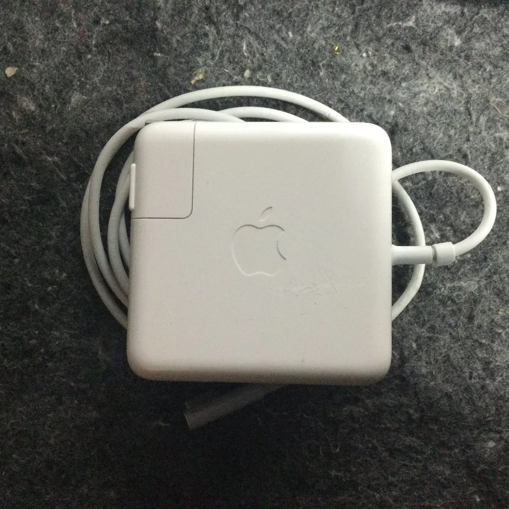 Original Apple 60W Magsafe Power Adapter